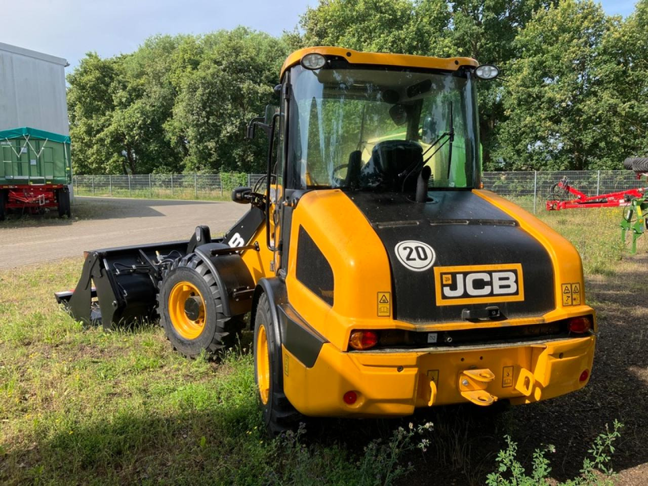 JCB 406 AGRI - Chargeuse sur pneus: photos 3 JCB 406 AGRI - Chargeuse sur pneus: photos 3