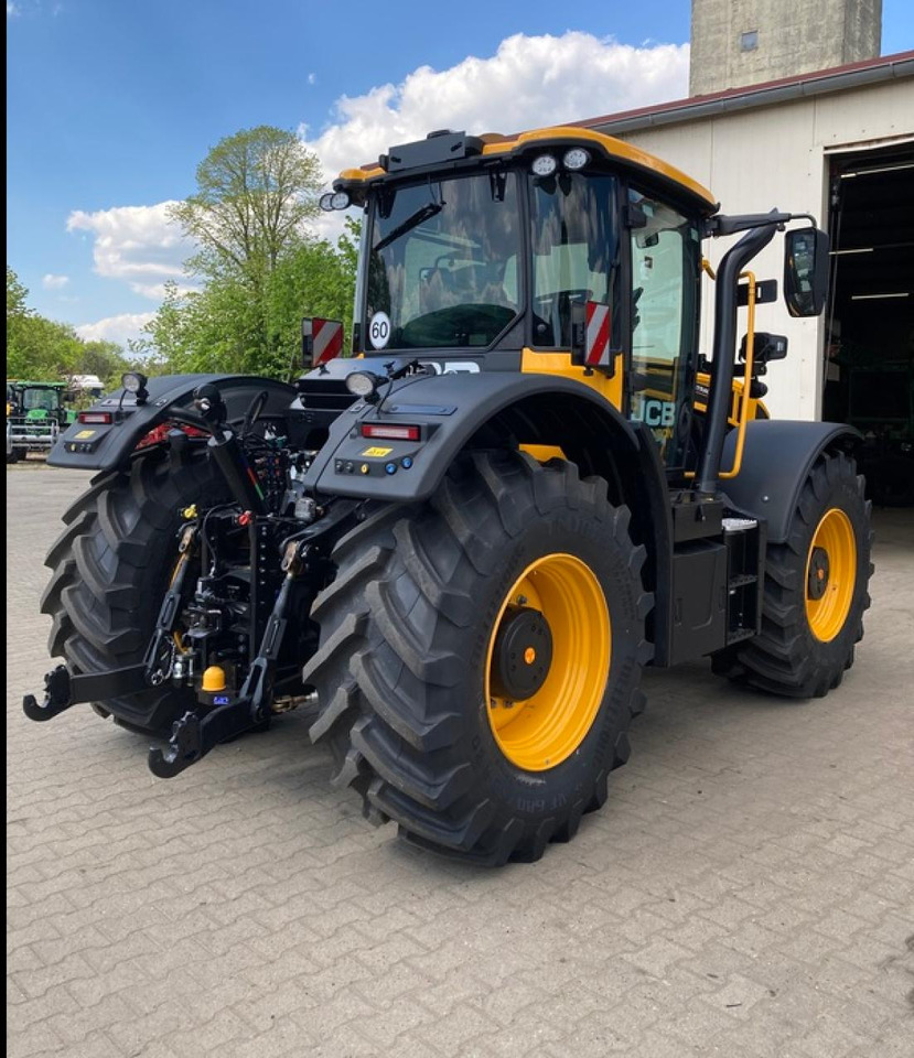 JCB FASTRAC 4220 AKTION - Tracteur agricole: photos 4 JCB FASTRAC 4220 AKTION - Tracteur agricole: photos 4
