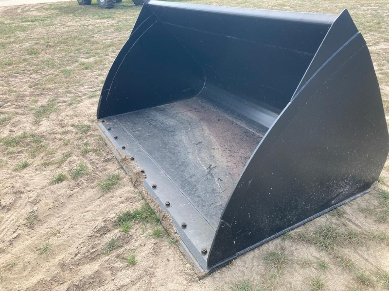 JCB LSB LEICHTGUTSCHAUFEL JCB Q-FIT - Godet pour chargeur: photos 1 JCB LSB LEICHTGUTSCHAUFEL JCB Q-FIT - Godet pour chargeur: photos 1