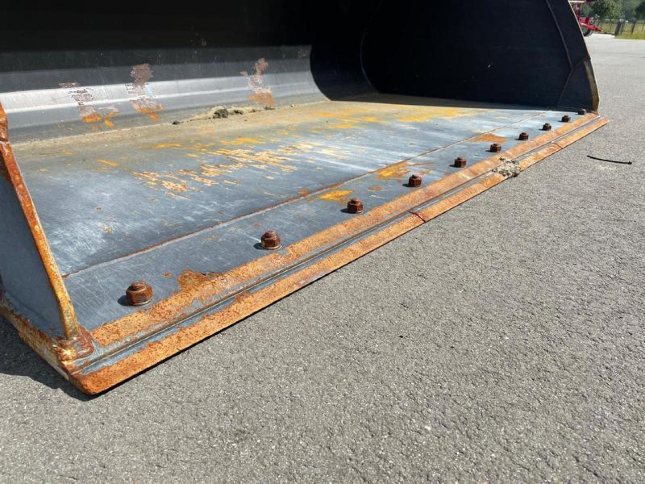 LEICHTGUTSCHAUFEL NEW HOLLAND CASE - Godet pour chargeur: photos 5 LEICHTGUTSCHAUFEL NEW HOLLAND CASE - Godet pour chargeur: photos 5