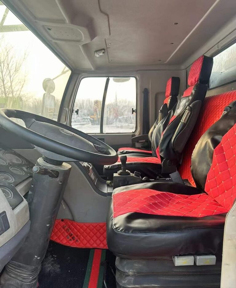 Zoomlion ZTC350 - Grue mobile: photos 3 Zoomlion ZTC350 - Grue mobile: photos 3