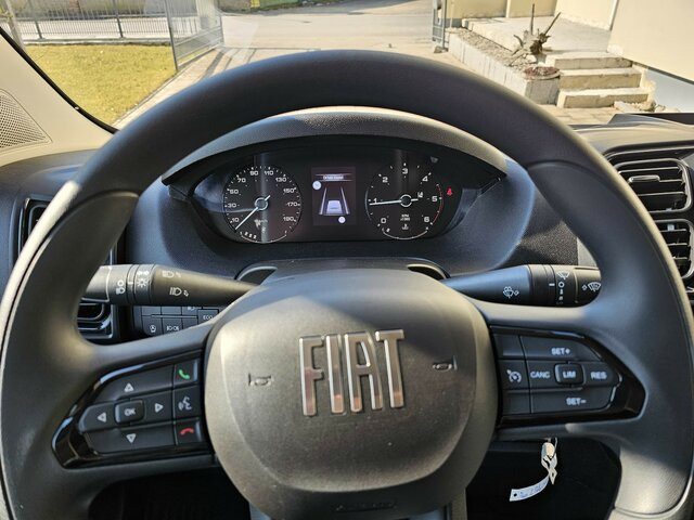FIAT Ducato MAXI 140 Serie10-9.2 2025 L5 DOKA 3,3 M. - Utilitaire plateau, Utilitaire double cabine: photos 3 FIAT Ducato MAXI 140 Serie10-9.2 2025 L5 DOKA 3,3 M. - Utilitaire plateau, Utilitaire double cabine: photos 3