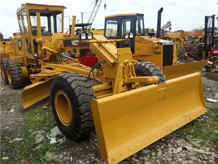 CAT 140H Grader - Niveleuse: photos 2 CAT 140H Grader - Niveleuse: photos 2