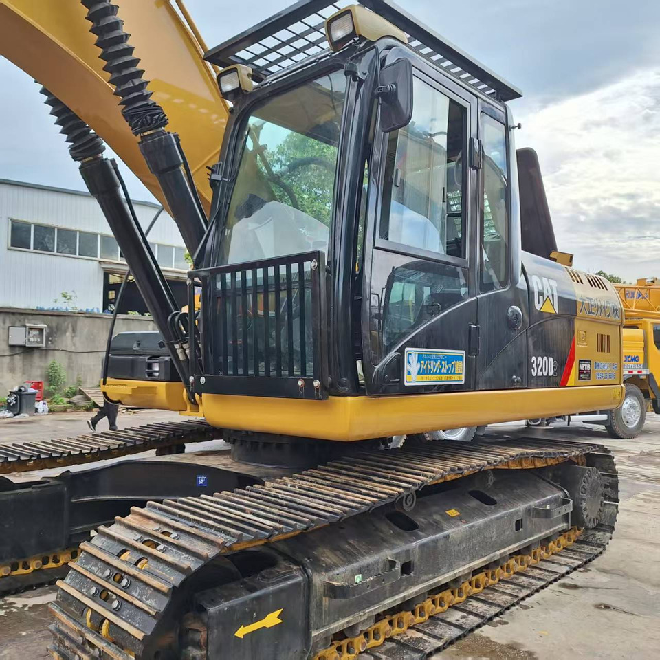 CAT 320D2 Excavator - Pelle sur chenille: photos 5 CAT 320D2 Excavator - Pelle sur chenille: photos 5