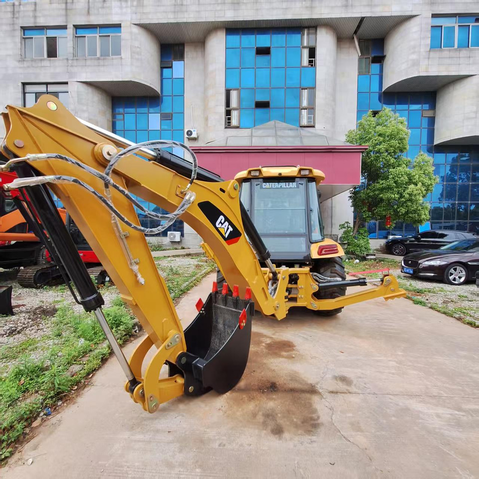 CAT 420F Backhoe Loader - Tractopelle: photos 4 CAT 420F Backhoe Loader - Tractopelle: photos 4