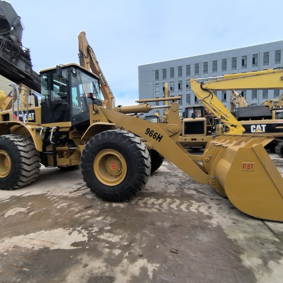 CAT 966H Wheel Loader - Chargeuse sur pneus: photos 1 CAT 966H Wheel Loader - Chargeuse sur pneus: photos 1