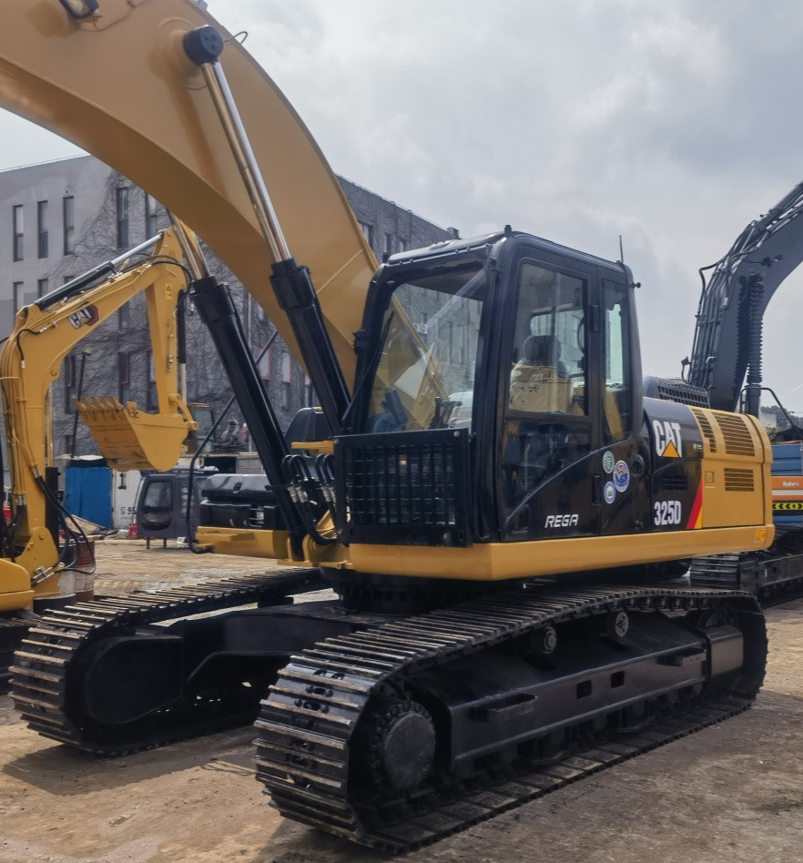 CATERPILLAR CAT 325D Excavator - Pelle sur chenille: photos 4 CATERPILLAR CAT 325D Excavator - Pelle sur chenille: photos 4