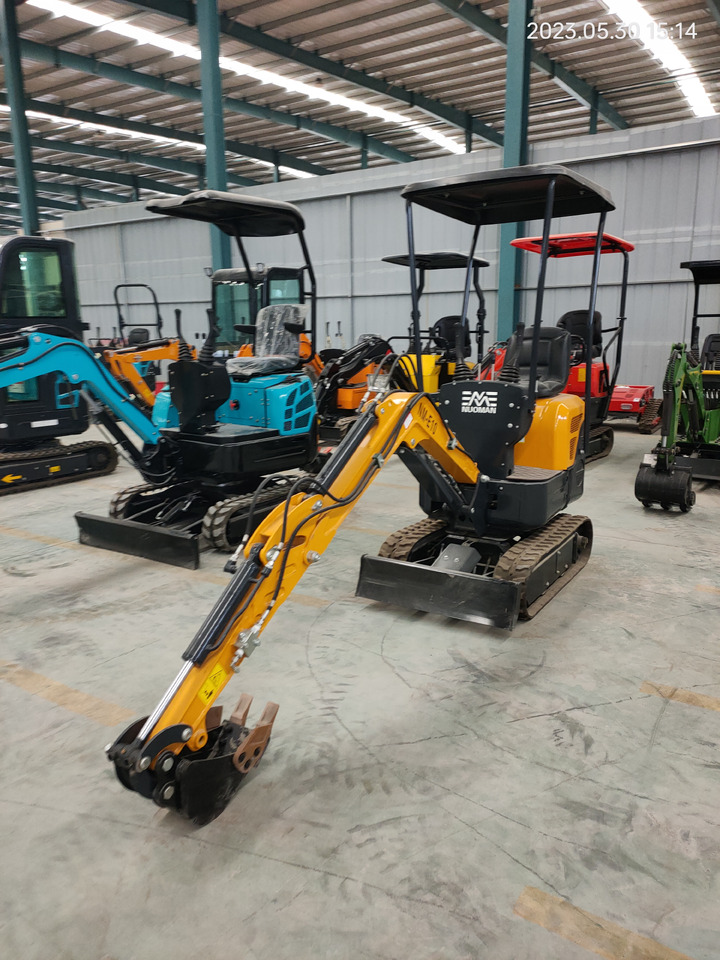 CHINA Mini digger 1 ton excavator - Mini pelle: photos 3 CHINA Mini digger 1 ton excavator - Mini pelle: photos 3