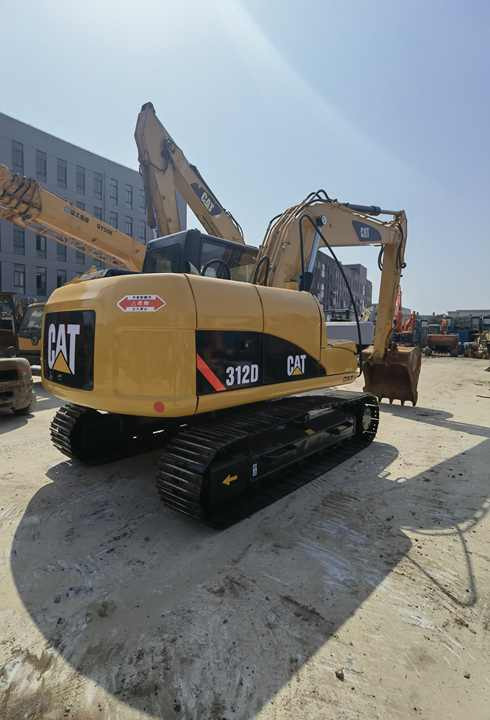 Pelle sur chenille Cat 312D: photos 6