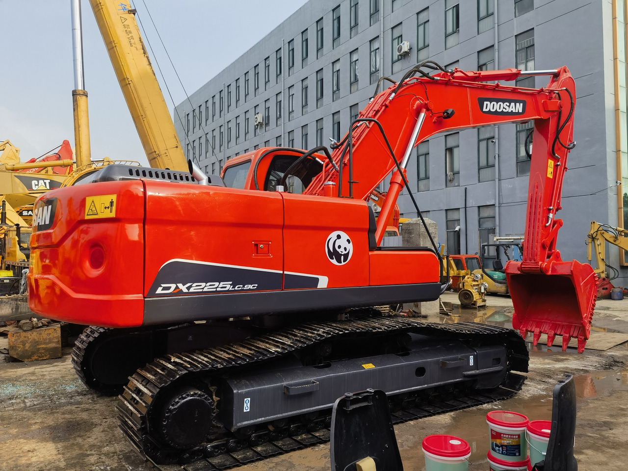 DOOSAN Doosan DX225LC Crawler excavator - Pelle sur chenille: photos 1 DOOSAN Doosan DX225LC Crawler excavator - Pelle sur chenille: photos 1