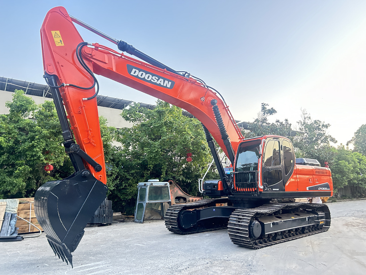 Doosan DX300LC Crawler Excavator - Pelle sur chenille: photos 2 Doosan DX300LC Crawler Excavator - Pelle sur chenille: photos 2