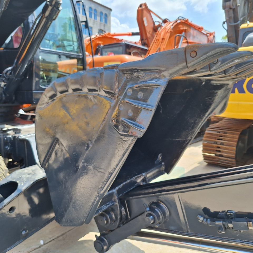 Pelle sur pneus Hyundai 210w-9T wheel excavator: photos 6