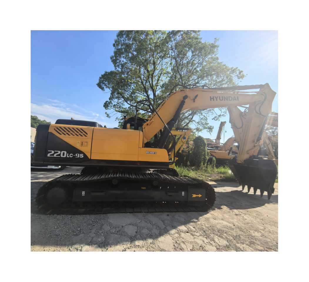 Hyundai 220lc-9s excavator - Pelle sur pneus: photos 3 Hyundai 220lc-9s excavator - Pelle sur pneus: photos 3
