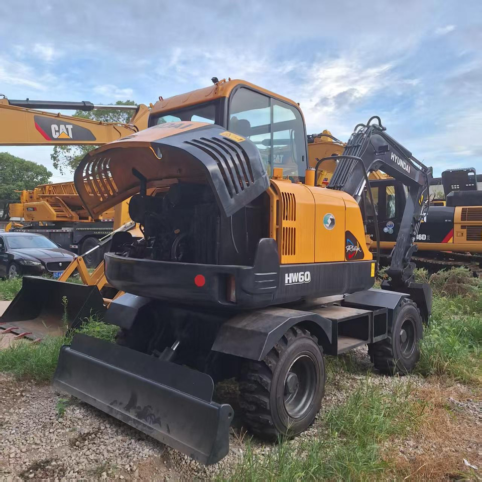 Hyundai HW60 excavator - Pelle sur pneus: photos 3 Hyundai HW60 excavator - Pelle sur pneus: photos 3