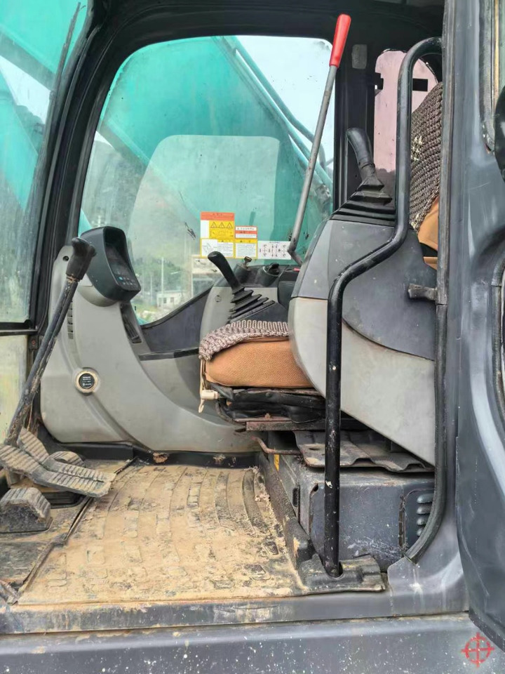 KOBELCO Kobelco SK200-8 Crawler excavator - Pelle sur chenille: photos 5 KOBELCO Kobelco SK200-8 Crawler excavator - Pelle sur chenille: photos 5