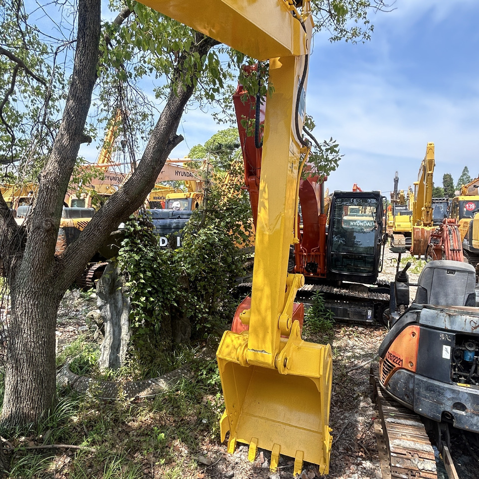 Komatsu PC130 Excavator - Pelle sur chenille: photos 4 Komatsu PC130 Excavator - Pelle sur chenille: photos 4