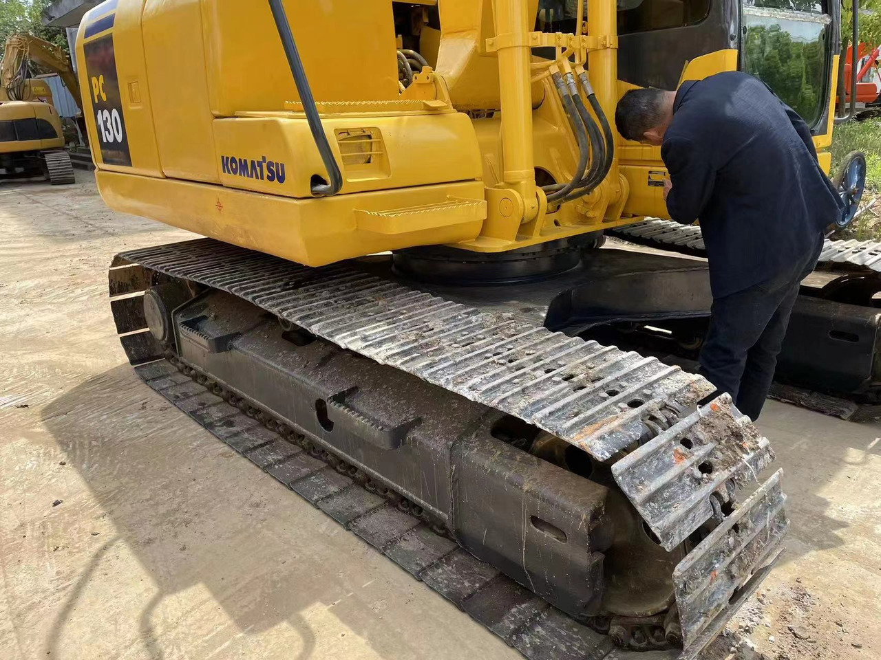 Komatsu PC130 Excavator - Pelle sur chenille: photos 2 Komatsu PC130 Excavator - Pelle sur chenille: photos 2