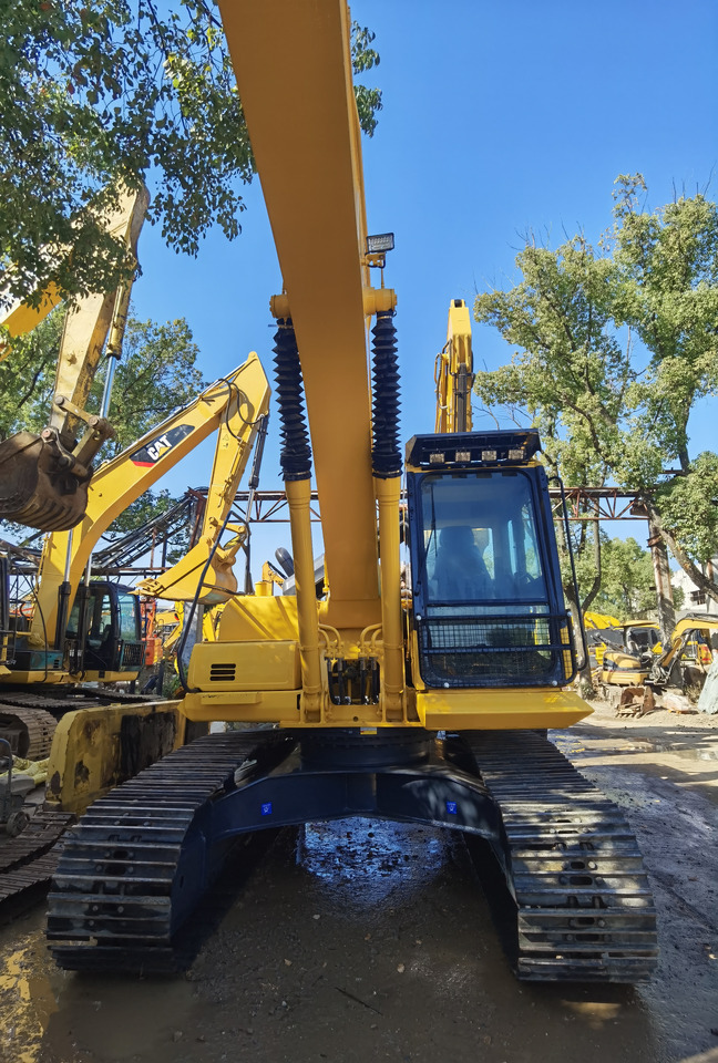 Komatsu PC200-8 Excavator - Pelle sur chenille: photos 4 Komatsu PC200-8 Excavator - Pelle sur chenille: photos 4