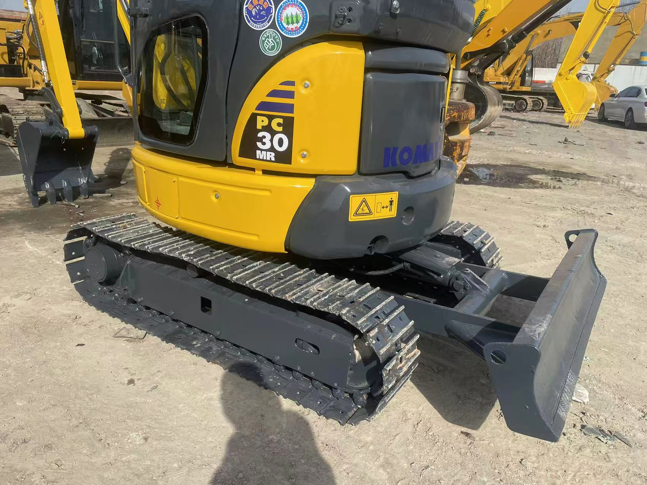 Komatsu PC30 Excavator - Pelle sur chenille: photos 5 Komatsu PC30 Excavator - Pelle sur chenille: photos 5