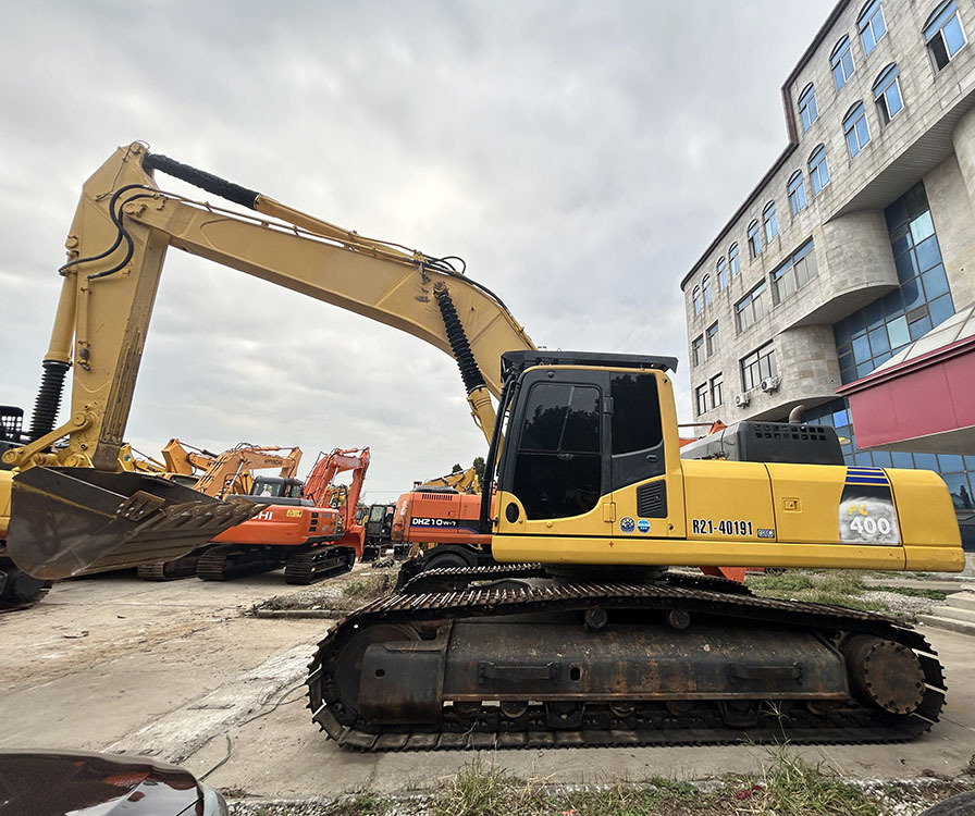 Komatsu PC400-8 excavator - Pelle sur chenille: photos 1 Komatsu PC400-8 excavator - Pelle sur chenille: photos 1