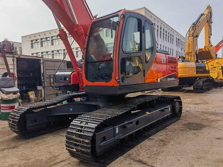 Original Korea made Used Doosan DX225LC DX225 Crawler Used Excavators 25t Working Good Model - Pelle sur chenille: photos 4 Original Korea made Used Doosan DX225LC DX225 Crawler Used Excavators 25t Working Good Model - Pelle sur chenille: photos 4