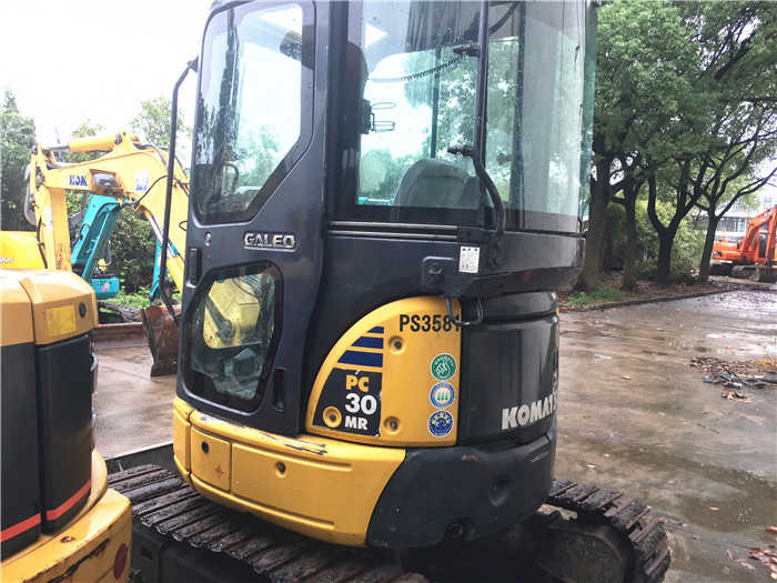 Reasonable price good quality second-hand Komatsu PC30 used Komatsu mini excavator digger for sale - Pelle sur chenille: photos 5 Reasonable price good quality second-hand Komatsu PC30 used Komatsu mini excavator digger for sale - Pelle sur chenille: photos 5