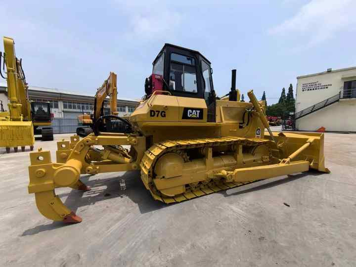 Second Hand Original Caterpillar Bulldozer D7 Used CAT D7G Dozer on Hot Sale in China - Bulldozer: photos 2 Second Hand Original Caterpillar Bulldozer D7 Used CAT D7G Dozer on Hot Sale in China - Bulldozer: photos 2