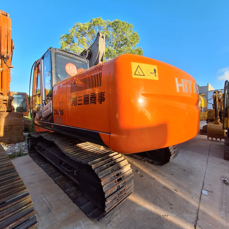 Second hand Hitachi ZX210 excavator - Pelle: photos 4 Second hand Hitachi ZX210 excavator - Pelle: photos 4