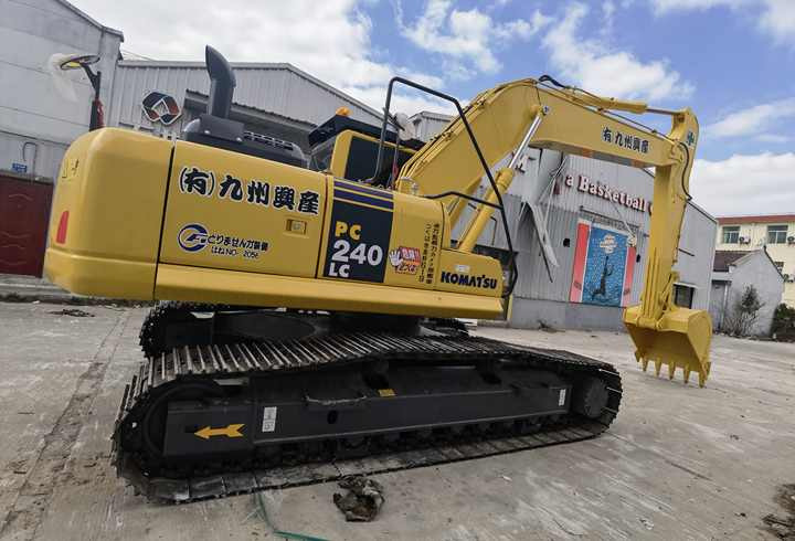 Used original komatsu240-8 24tons hydraulic crawler excavator used crawler excavator Komatsu pc240-8CL - Pelle sur chenille: photos 5 Used original komatsu240-8 24tons hydraulic crawler excavator used crawler excavator Komatsu pc240-8CL - Pelle sur chenille: photos 5