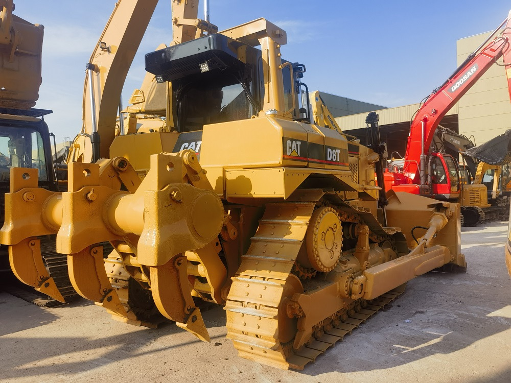Used cat d8r bulldozer - Bulldozer: photos 5 Used cat d8r bulldozer - Bulldozer: photos 5