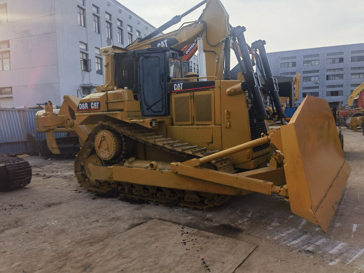 Used cat d8r bulldozer - Bulldozer: photos 3 Used cat d8r bulldozer - Bulldozer: photos 3