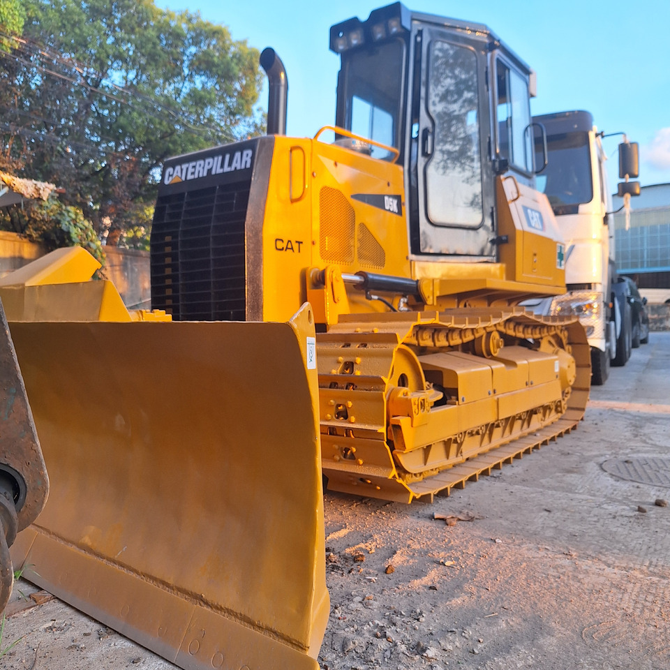 Used caterpillar cat D5k bulldozer - Bulldozer: photos 3 Used caterpillar cat D5k bulldozer - Bulldozer: photos 3