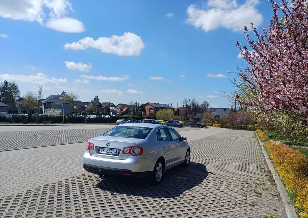 Volkswagen Jetta 2.0 TDI DPF Comfortline - Berline: photos 3 Volkswagen Jetta 2.0 TDI DPF Comfortline - Berline: photos 3