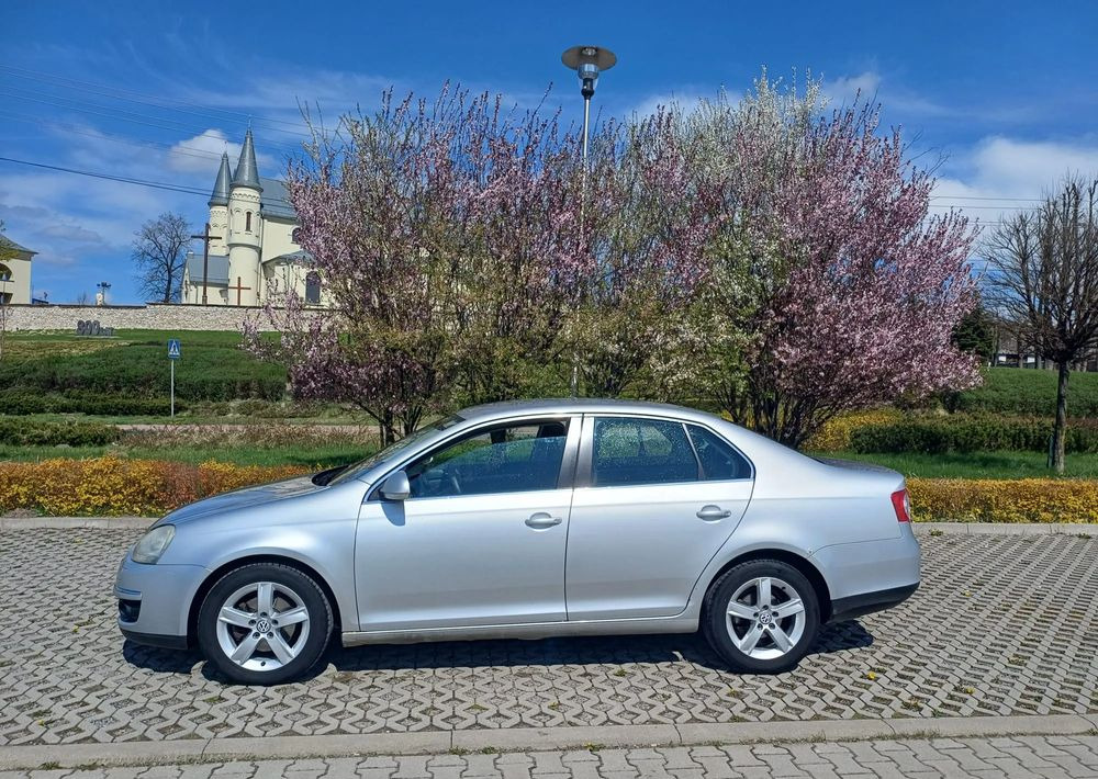 Volkswagen Jetta - Voiture: photos 2 Volkswagen Jetta - Voiture: photos 2