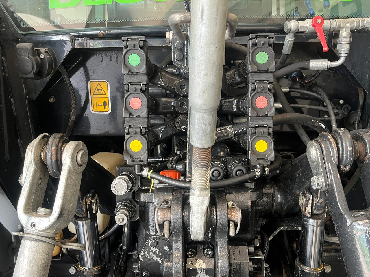 Tracteur agricole DEUTZ-FAHR 5100.4 D: photos 9
