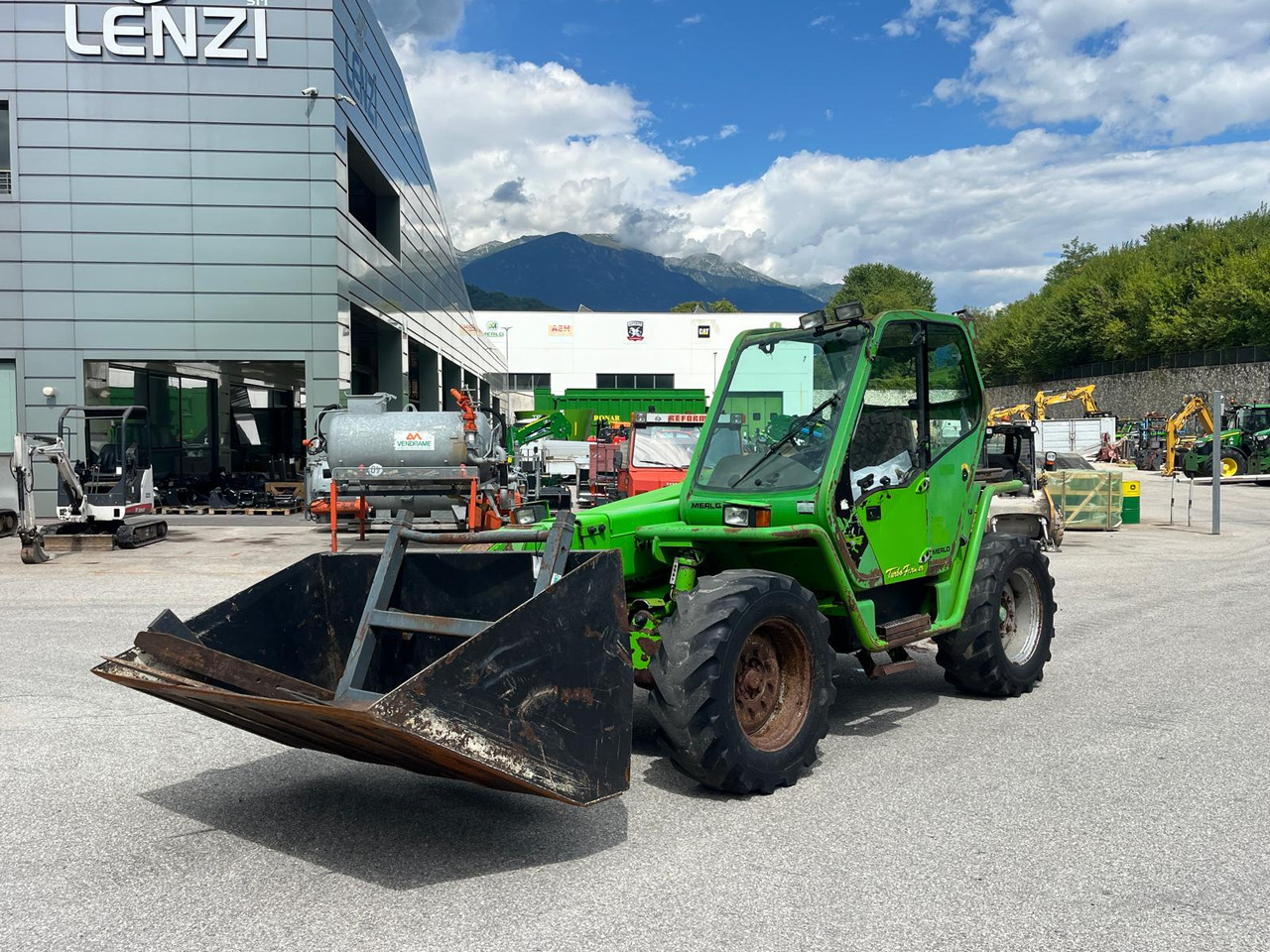 MERLO TELESCOPICO MERLO P 30.9 KT - Chariot télescopique: photos 2 MERLO TELESCOPICO MERLO P 30.9 KT - Chariot télescopique: photos 2