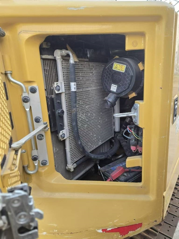 CAT 306  - Mini pelle: photos 3 CAT 306  - Mini pelle: photos 3