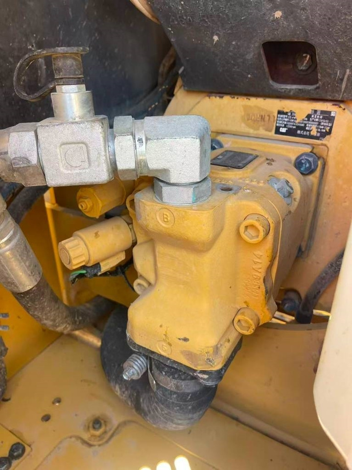 CAT 307.5 - Mini pelle: photos 5 CAT 307.5 - Mini pelle: photos 5