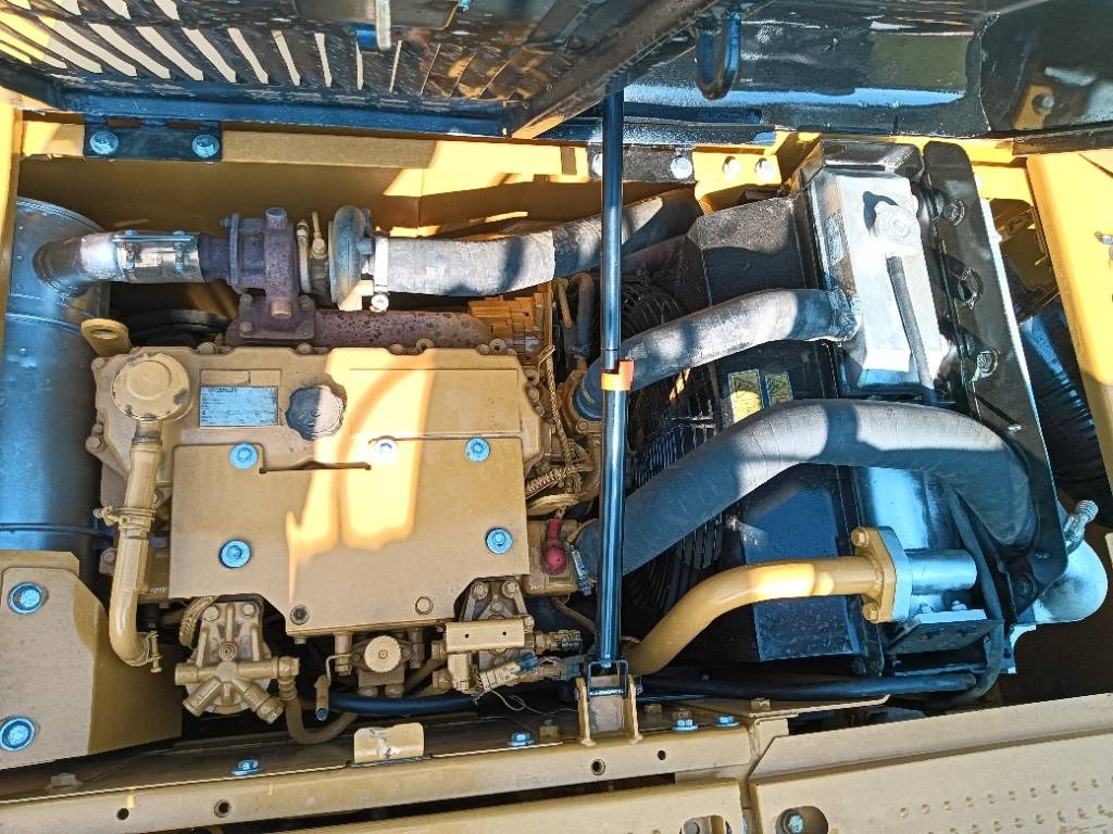 CAT 313  - Pelle sur chenille: photos 2 CAT 313  - Pelle sur chenille: photos 2