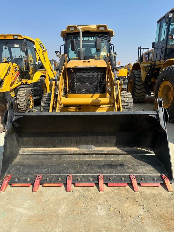 Tractopelle CAT 420 F: photos 7