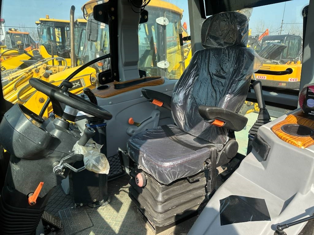 Tractopelle CAT 420 F: photos 22