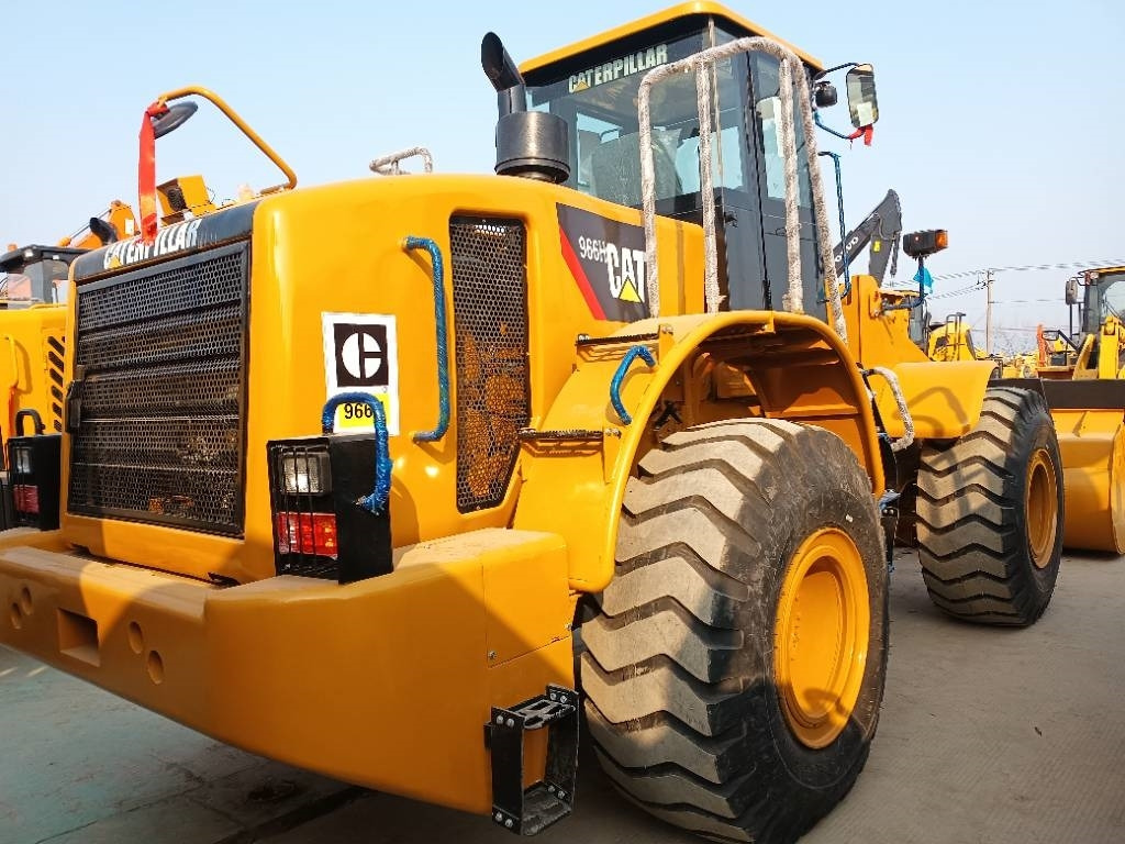 CAT 966 H - Chargeuse sur pneus: photos 3 CAT 966 H - Chargeuse sur pneus: photos 3