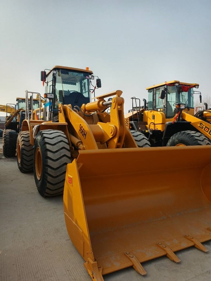 CAT 966 H - Chargeuse sur pneus: photos 1 CAT 966 H - Chargeuse sur pneus: photos 1