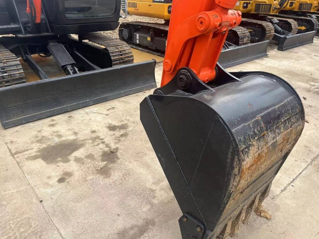 Mini pelle Hitachi 60: photos 13 Mini pelle Hitachi 60: photos 13