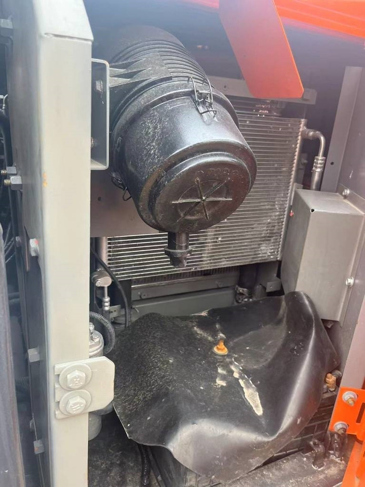 Mini pelle Hitachi 60: photos 7 Mini pelle Hitachi 60: photos 7