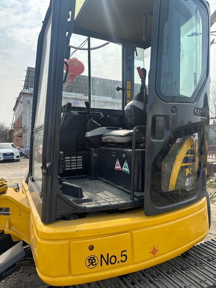Pelle sur chenille Komatsu 40MR: photos 9