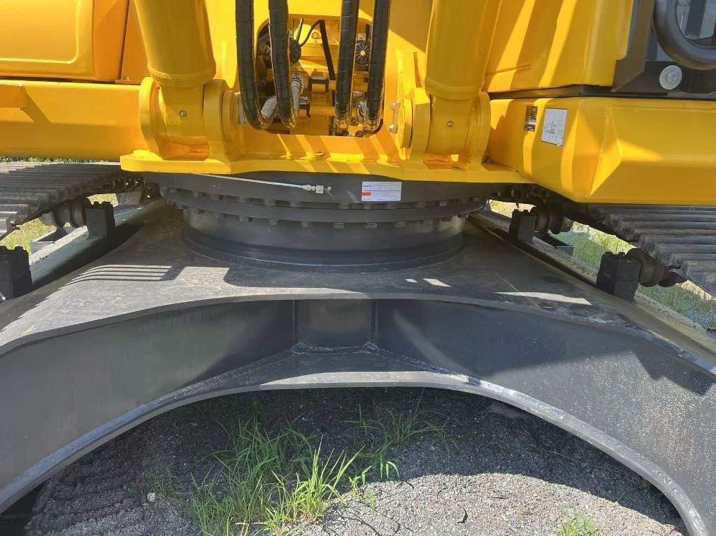 Komatsu PC 300 - Pelle sur chenille: photos 5 Komatsu PC 300 - Pelle sur chenille: photos 5