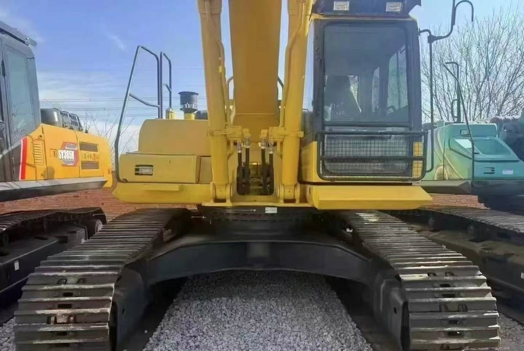 Komatsu PC 350 - Pelle sur chenille: photos 4 Komatsu PC 350 - Pelle sur chenille: photos 4