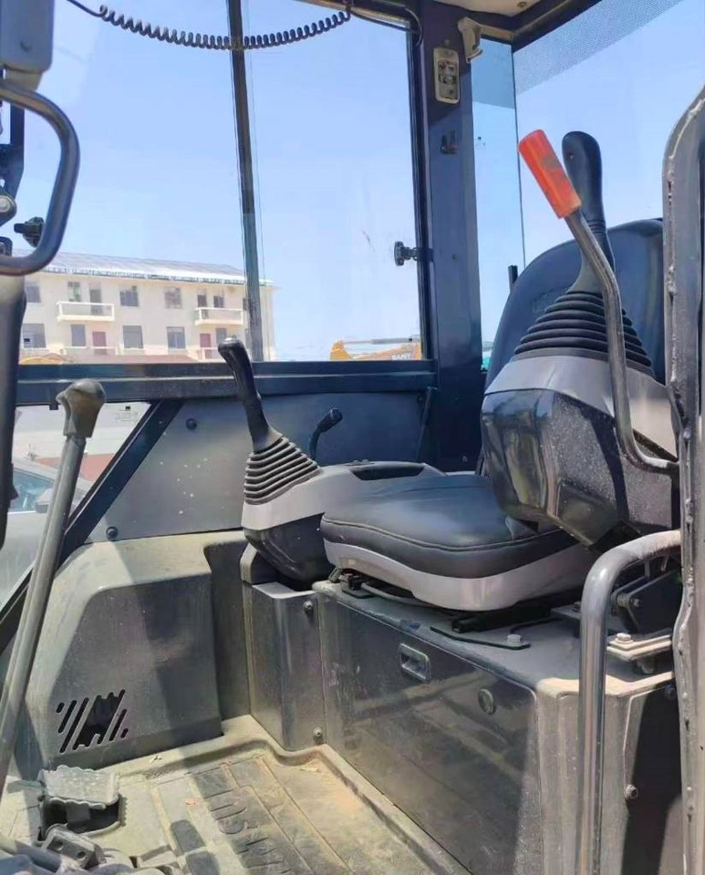 Komatsu PC 40 - Mini pelle: photos 3 Komatsu PC 40 - Mini pelle: photos 3