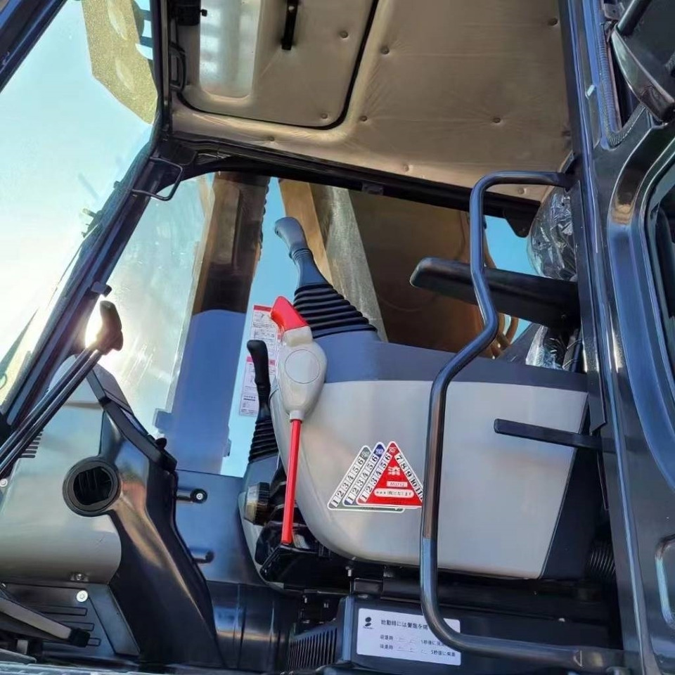 Komatsu PC 450 - Pelle sur chenille: photos 2 Komatsu PC 450 - Pelle sur chenille: photos 2